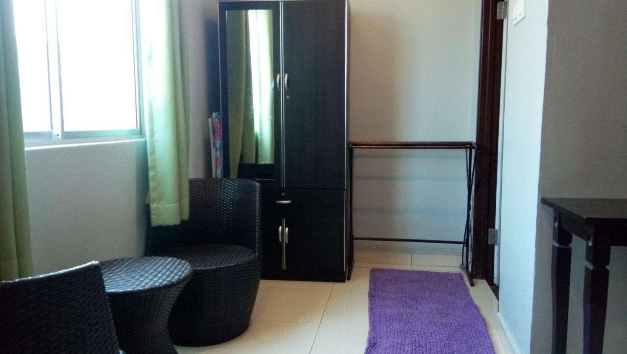 D Lima Beach Inn Pantai Cenang  Exterior photo