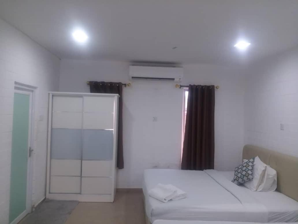 D Lima Beach Inn Pantai Cenang  Exterior photo